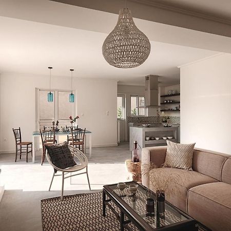 Spacious And Stylish Apartment With A Great View! Афины Экстерьер фото