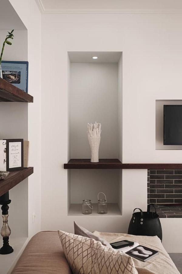 Spacious And Stylish Apartment With A Great View! Афины Экстерьер фото